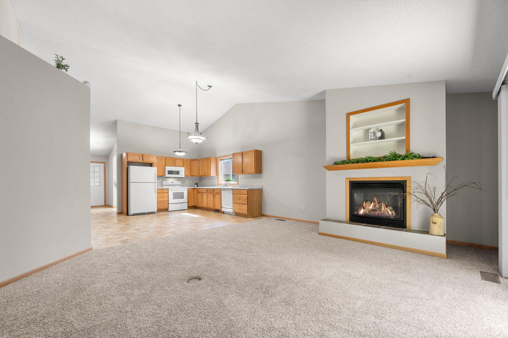 74 Crown Pointe Curve Hudson, WI 54016 - Photo 8 of 24