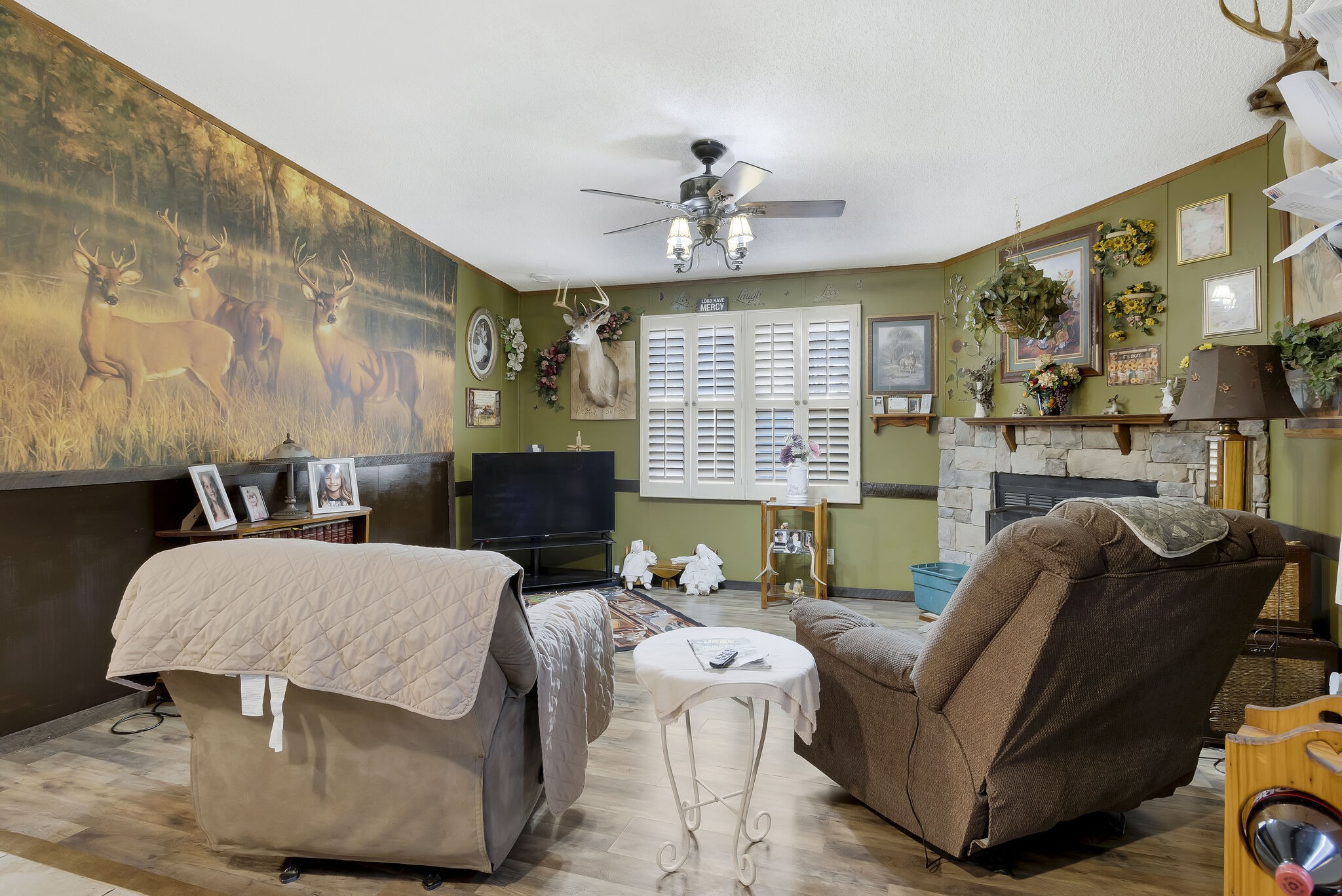 3209 Manley Drive Centerville, TN 37033 - Photo 11 of 23 a living room with furniture and a large window