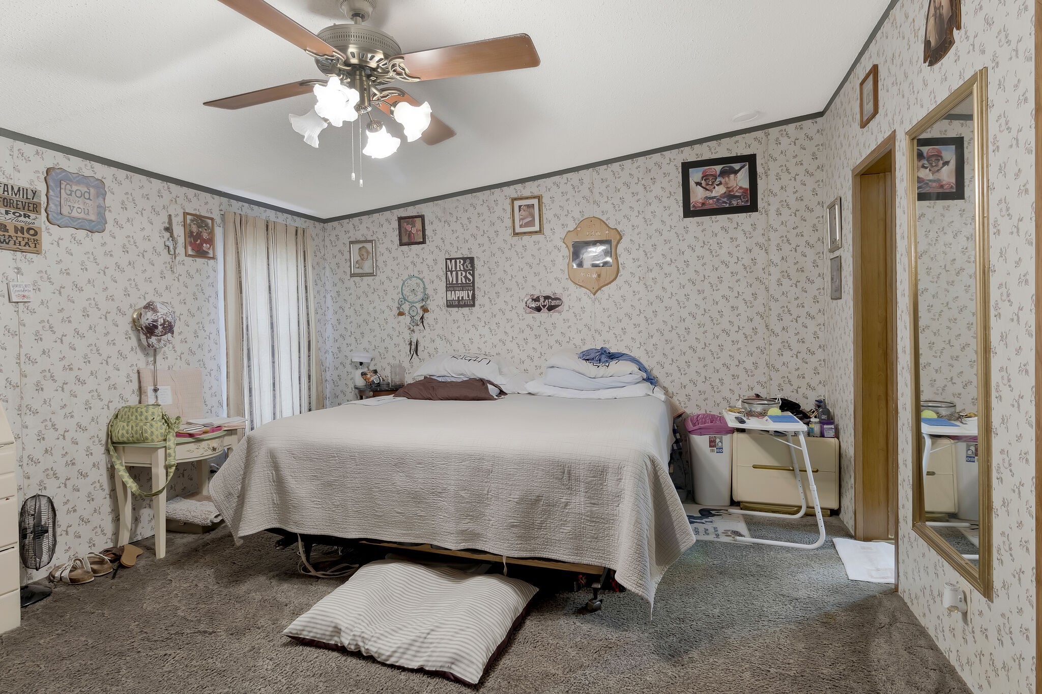 3209 Manley Drive Centerville, TN 37033 - Photo 13 of 23 a bedroom with a bed and a chair