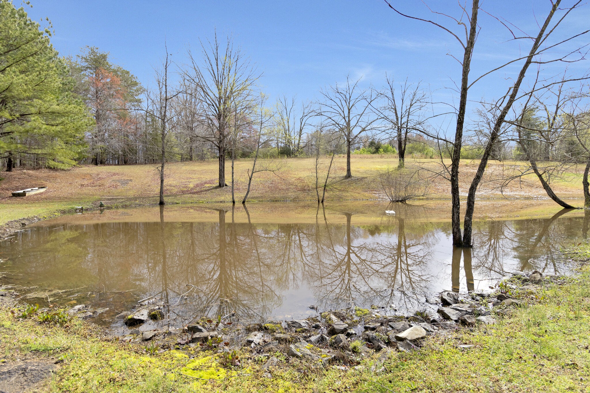 3209 Manley Drive Centerville, TN 37033 - Photo 23 of 23 a view of a lake