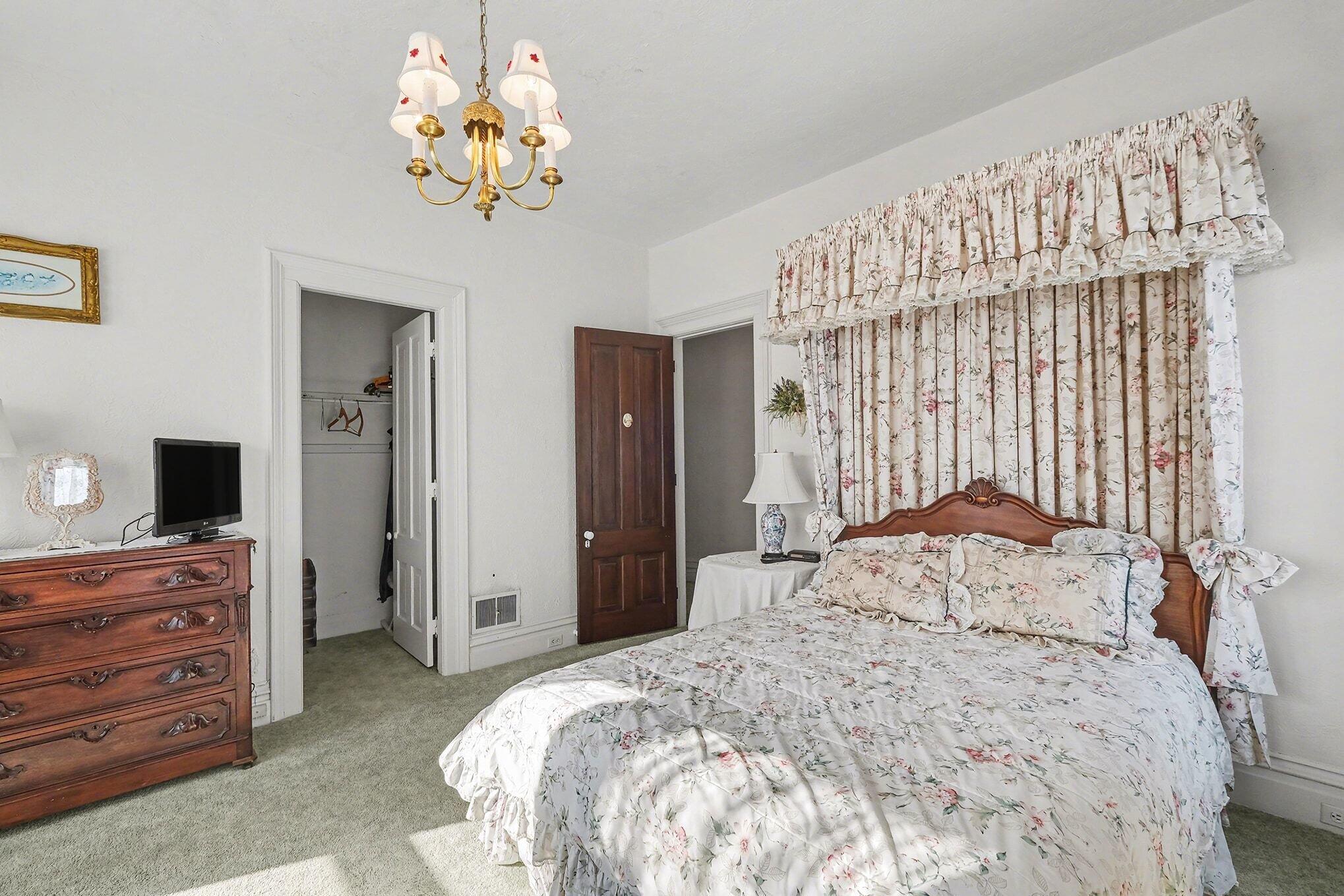 427 South Main Cedar Springs, MI 49319 - Photo 15 of 32 015_file_5911