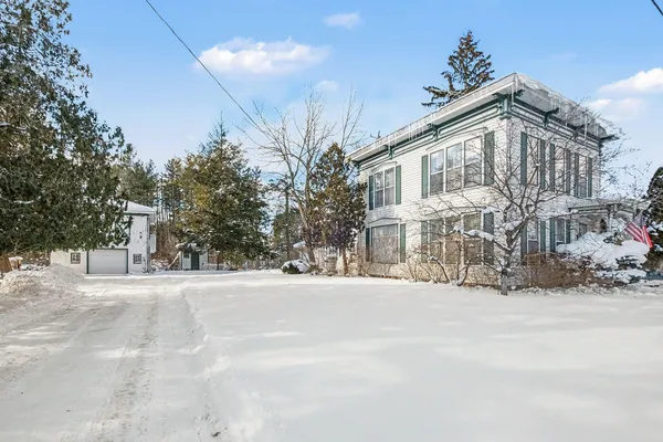 $595,000 | 427 South Main, Cedar Springs, MI 49319