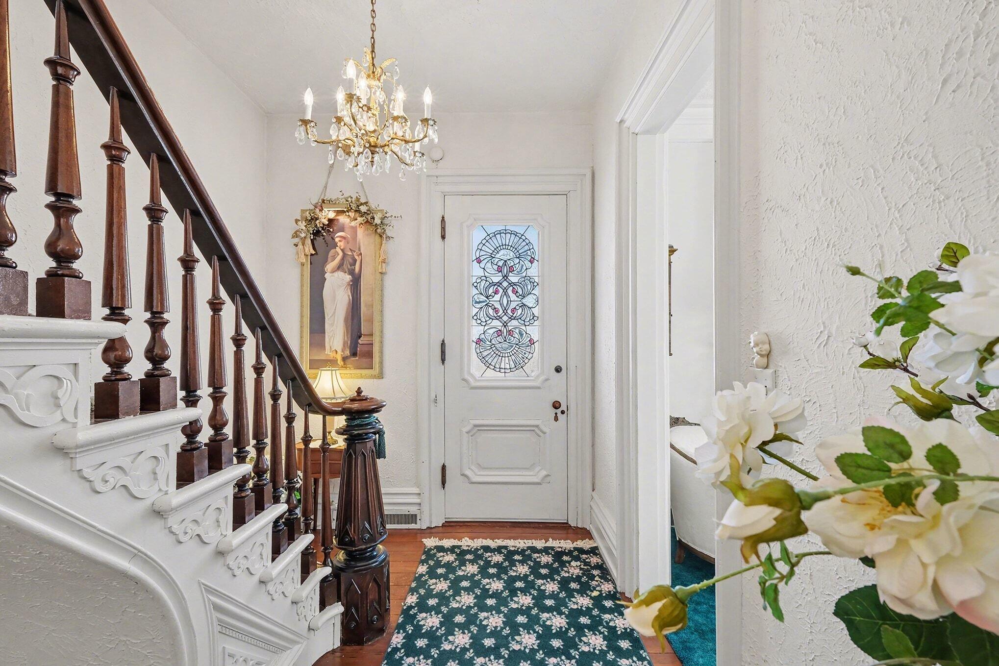 427 South Main Cedar Springs, MI 49319 - Photo 3 of 32 004_file_8093