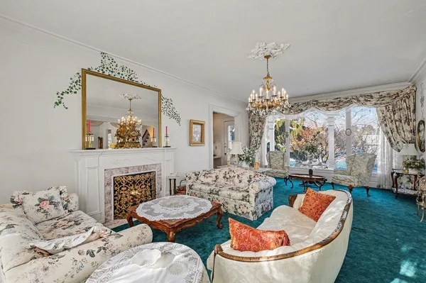 $595,000 | 427 South Main, Cedar Springs, MI 49319