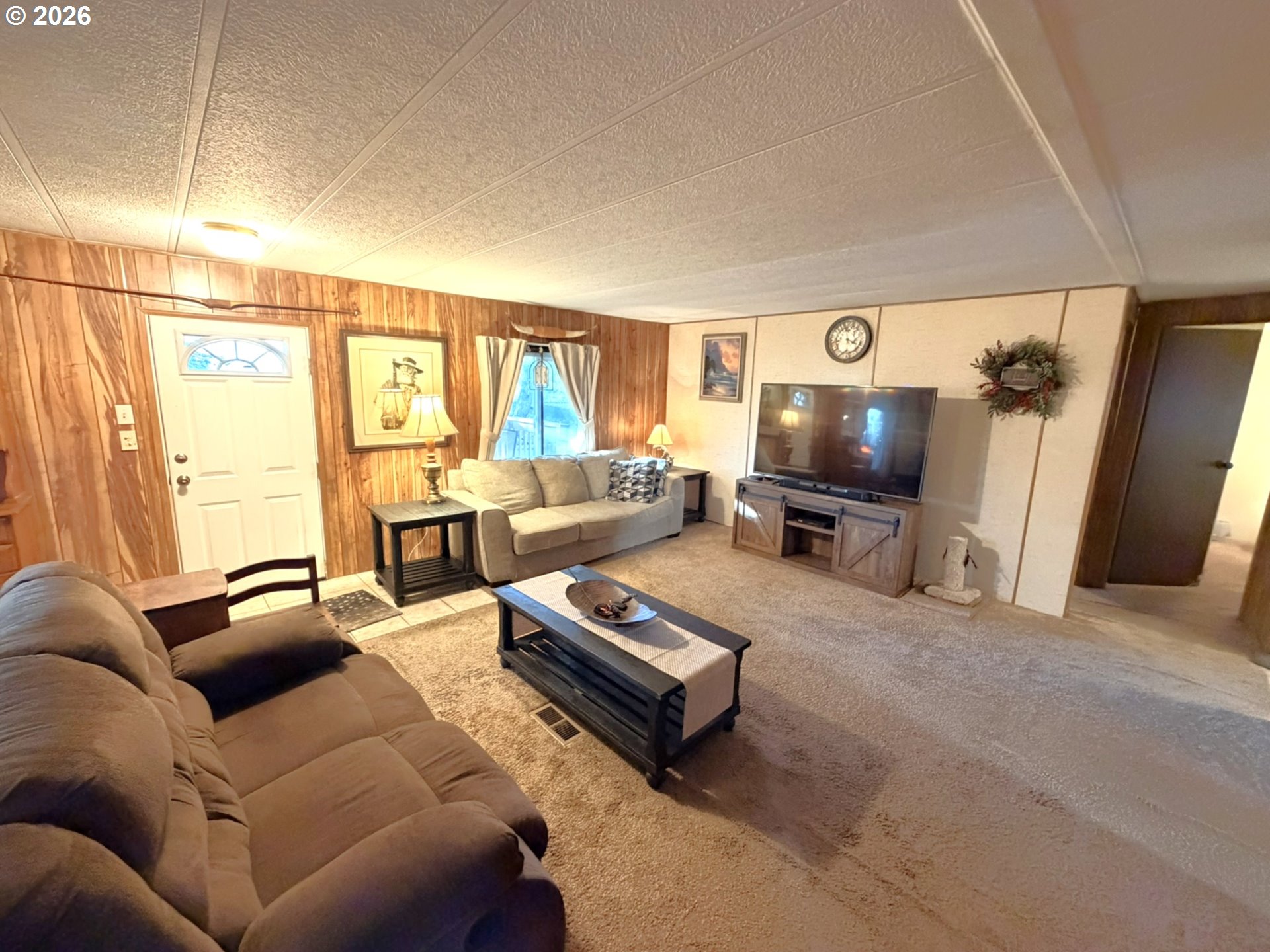 97868 Harbor View Circle Brookings, OR 97415 - Photo 2 of 17 Living Room