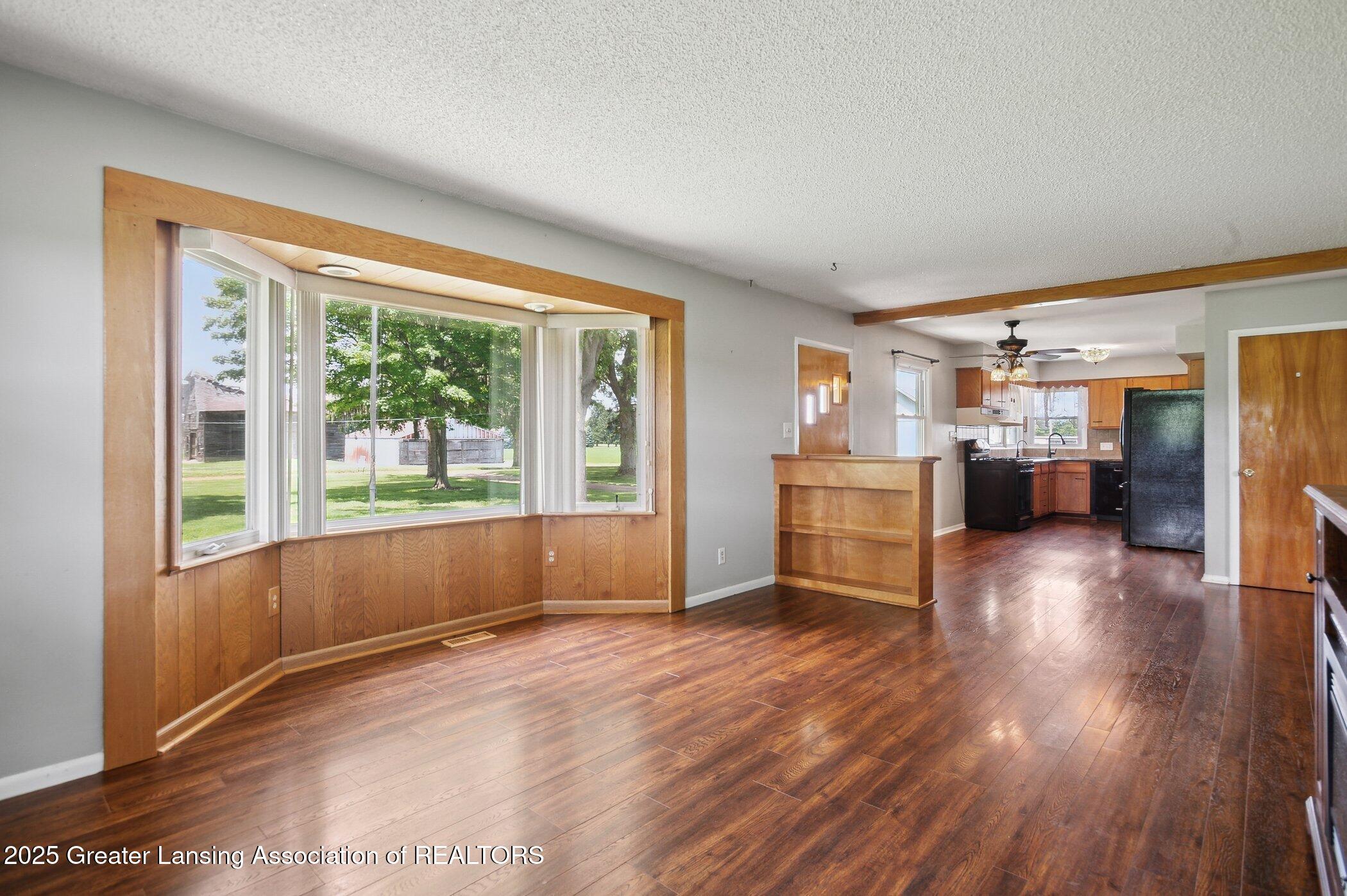 7125 Peck Road Eaton Rapids, MI 48827 - Photo 6 of 43 7125-Peck-Rd-Eaton-Rapids-MI-48827-Windo
