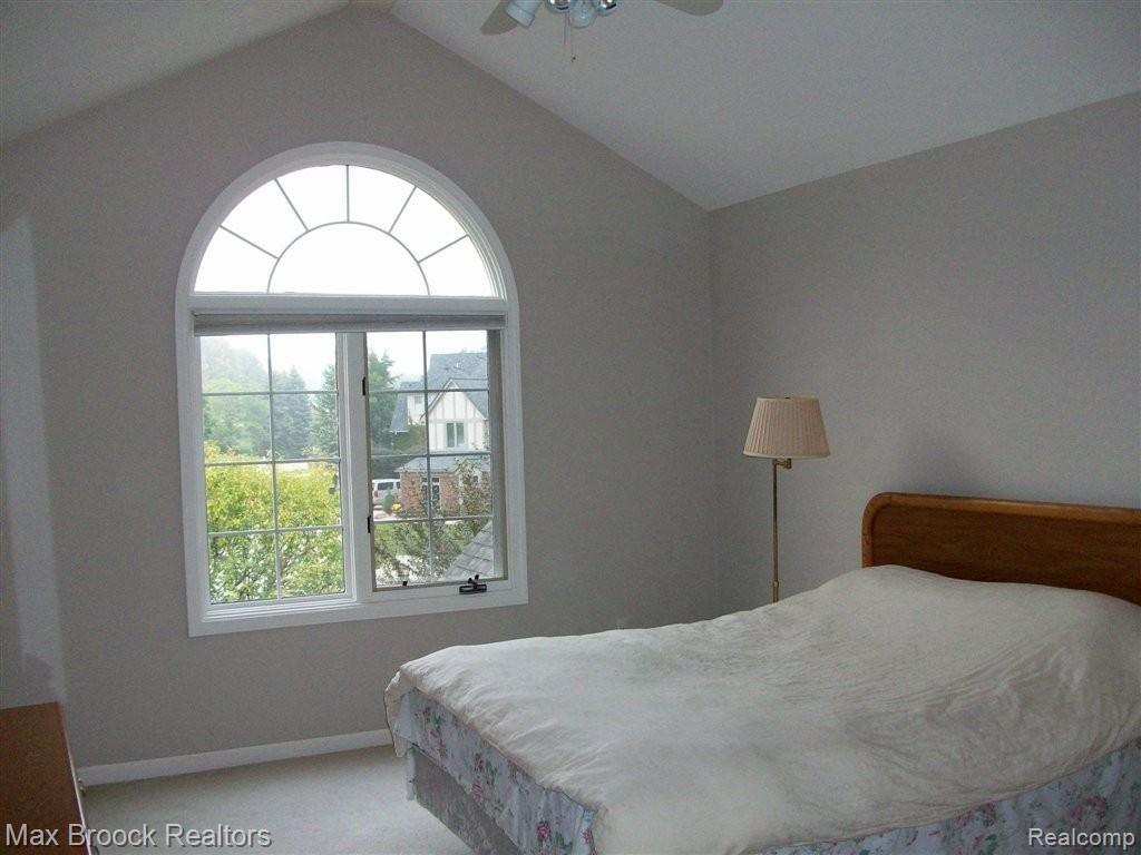 2986 Pheasant Ring Court Rochester, MI 48309 - Photo 23 of 29 Bedroom Suite