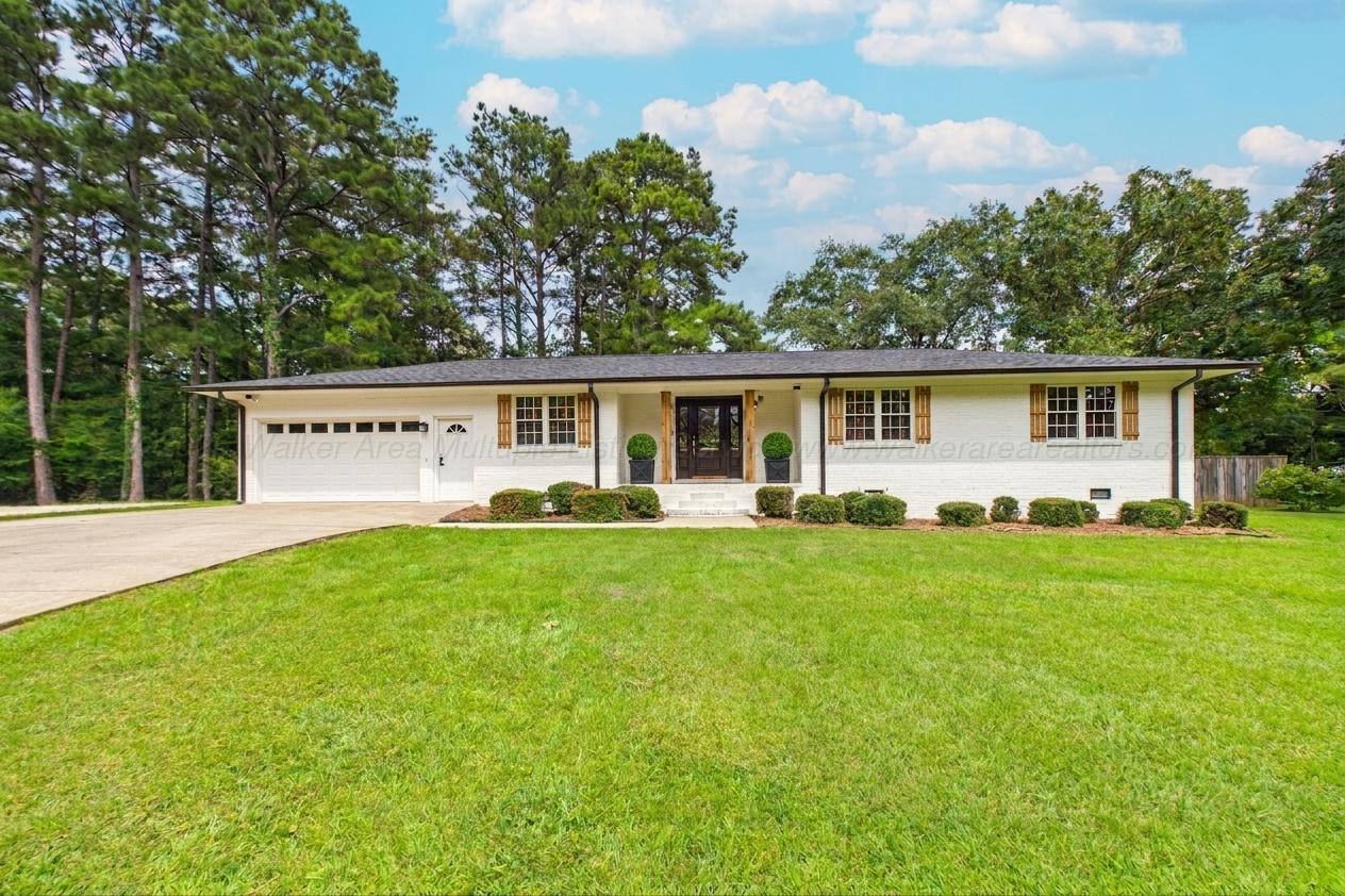 301 Cherokee Circle Jasper, AL 35501 - Photo 4 of 28 Gallery Image 4