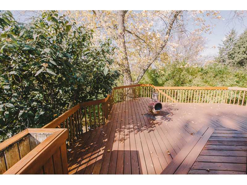 2 Scheffield Road Rosslyn Farms, PA 15106 - Photo 14 of 15 Patio/Deck.