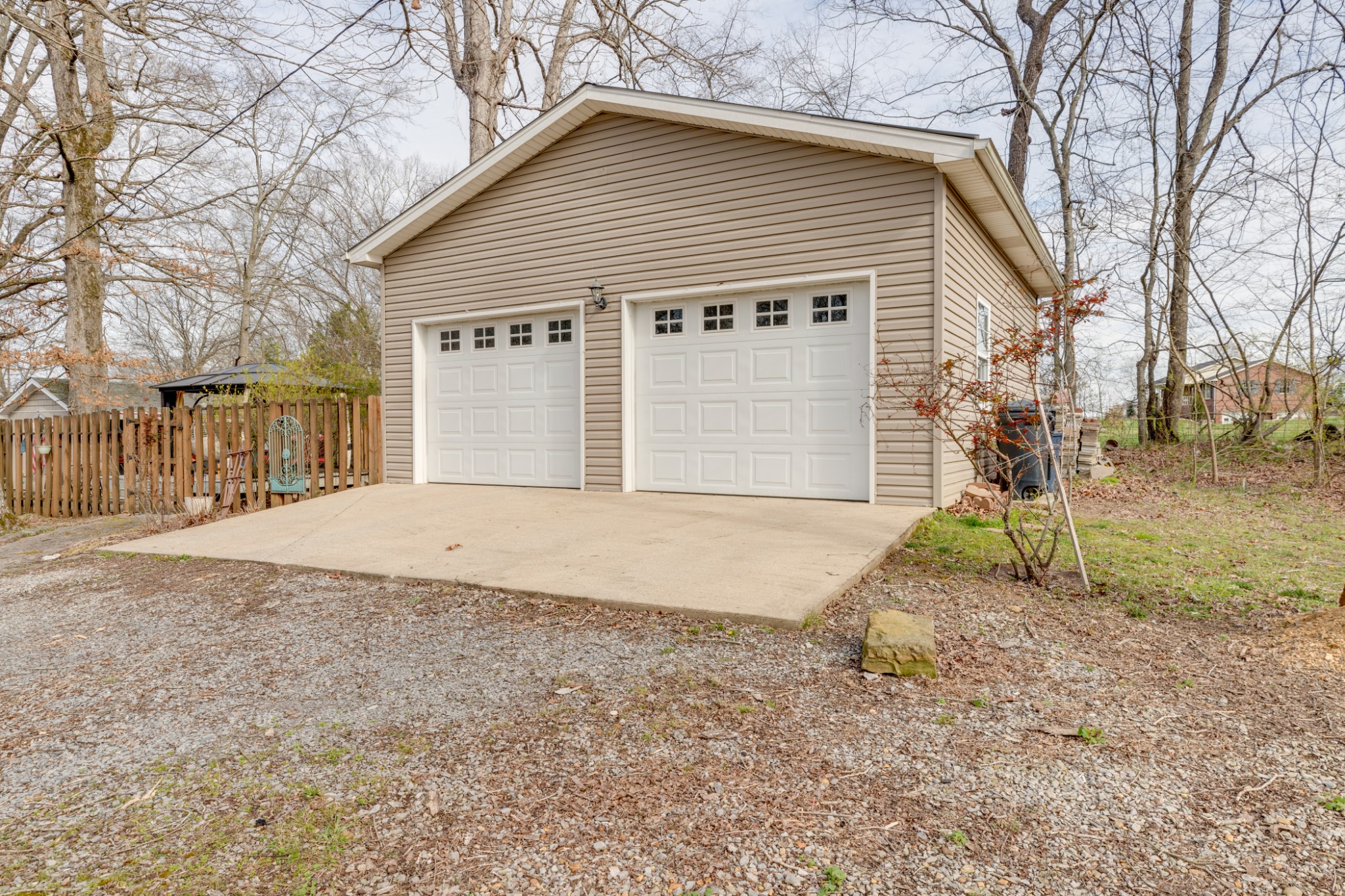 813 Stringfellow Road White Bluff, TN 37187 - Photo 3 of 34 Gallery Image 3