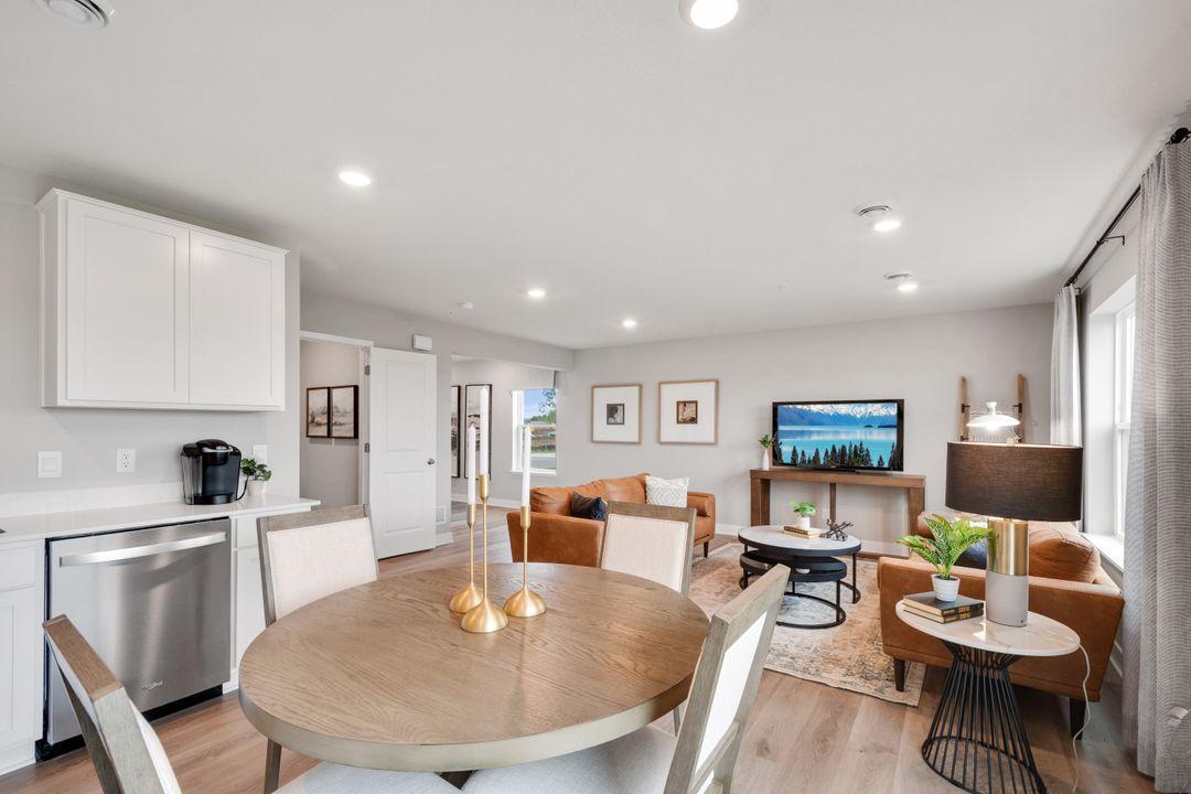 13720 Kaylemore Trail Rosemount, MN 55068 - Photo 11 of 69