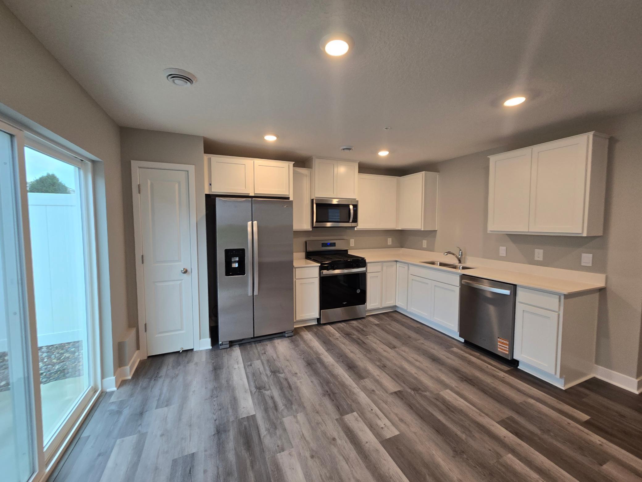 13720 Kaylemore Trail Rosemount, MN 55068 - Photo 20 of 69