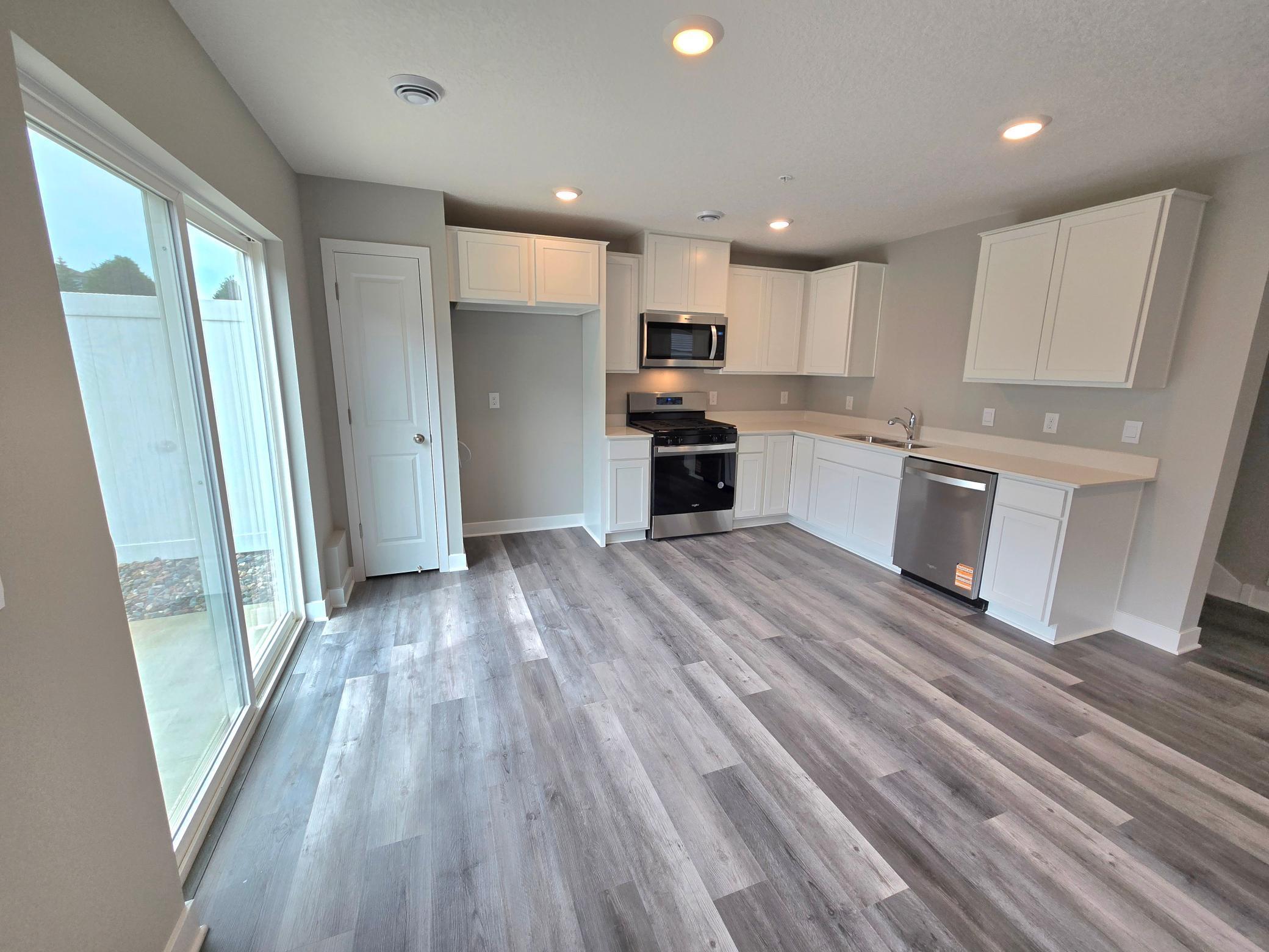 13720 Kaylemore Trail Rosemount, MN 55068 - Photo 21 of 69