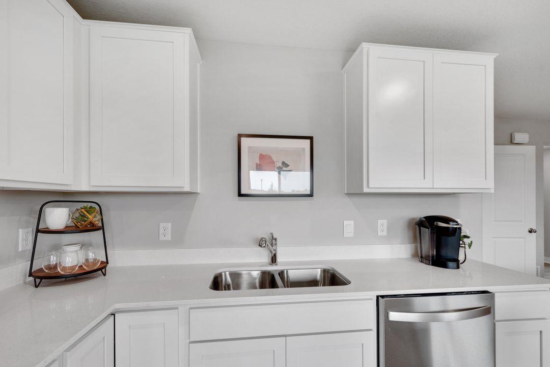 13720 Kaylemore Trail Rosemount, MN 55068 - Photo 7 of 69