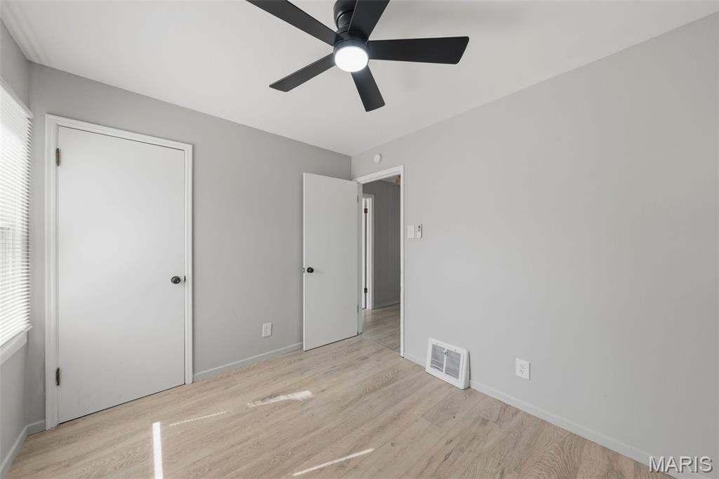 321 Caithness Road St. Louis, MO 63137 - Photo 15 of 24 Gallery Image 15