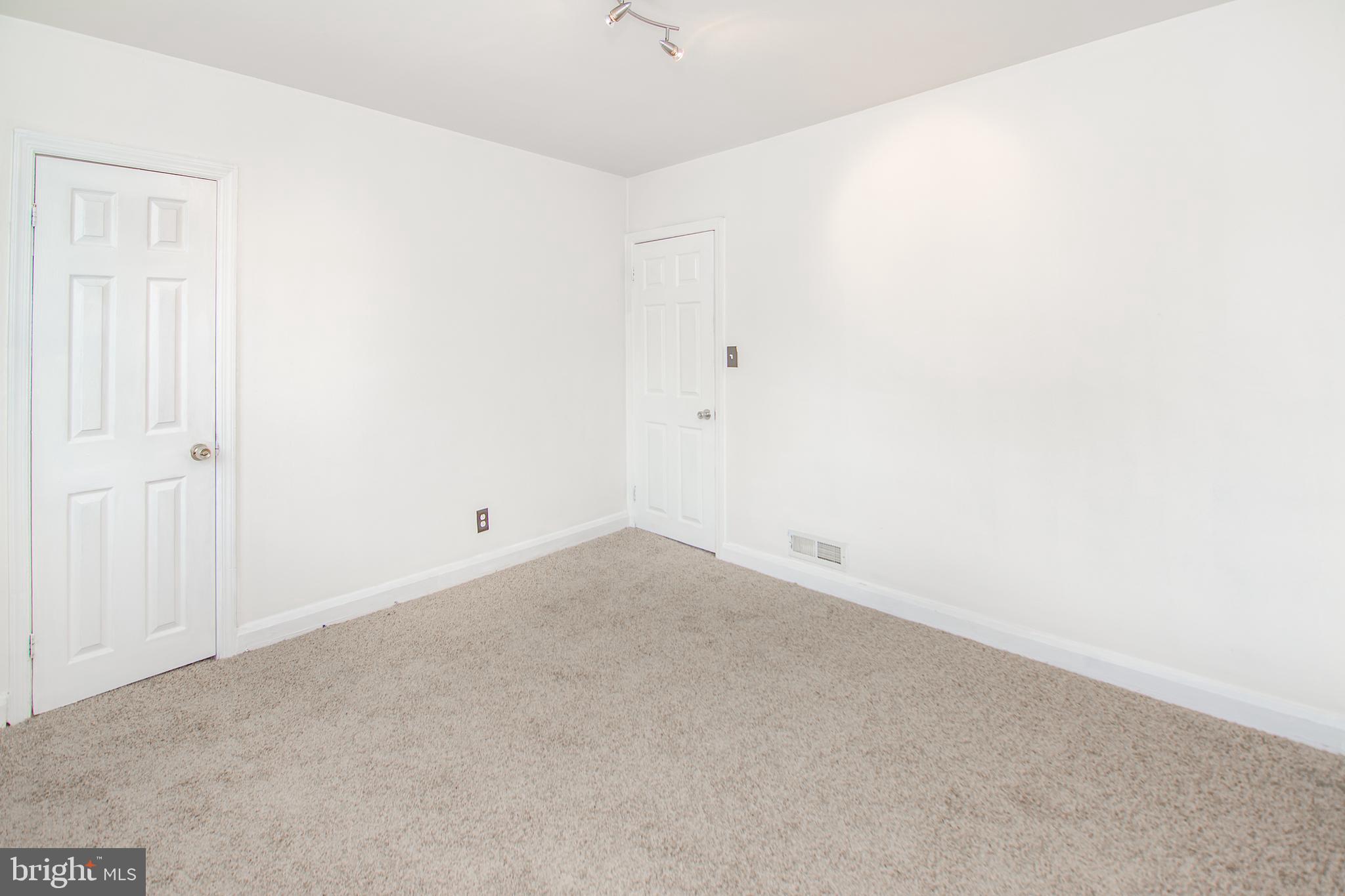 627 Willow Avenue Baltimore, MD 21212 - Photo 12 of 20