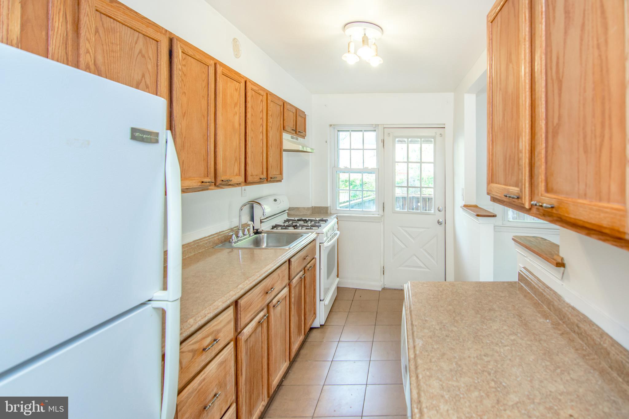 627 Willow Avenue Baltimore, MD 21212 - Photo 7 of 20