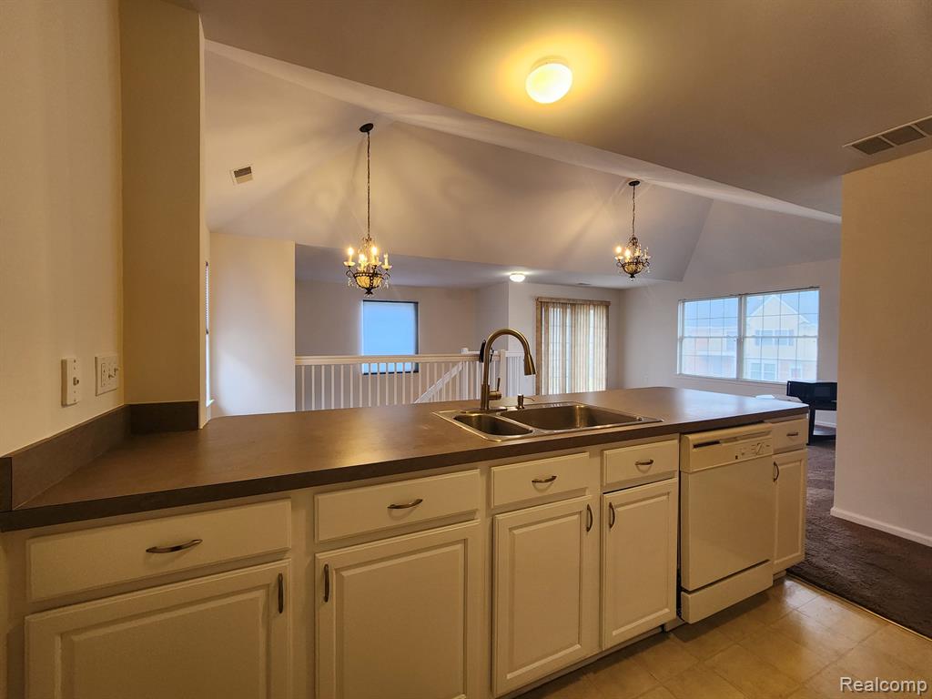 1100 Rial Lake Drive Howell, MI 48843 - Photo 11 of 19