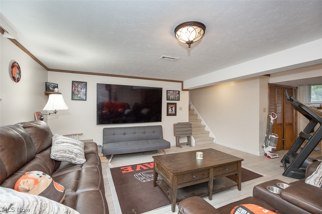 8493 Webster Road Strongsville, OH 44136 - Photo 17 of 33
