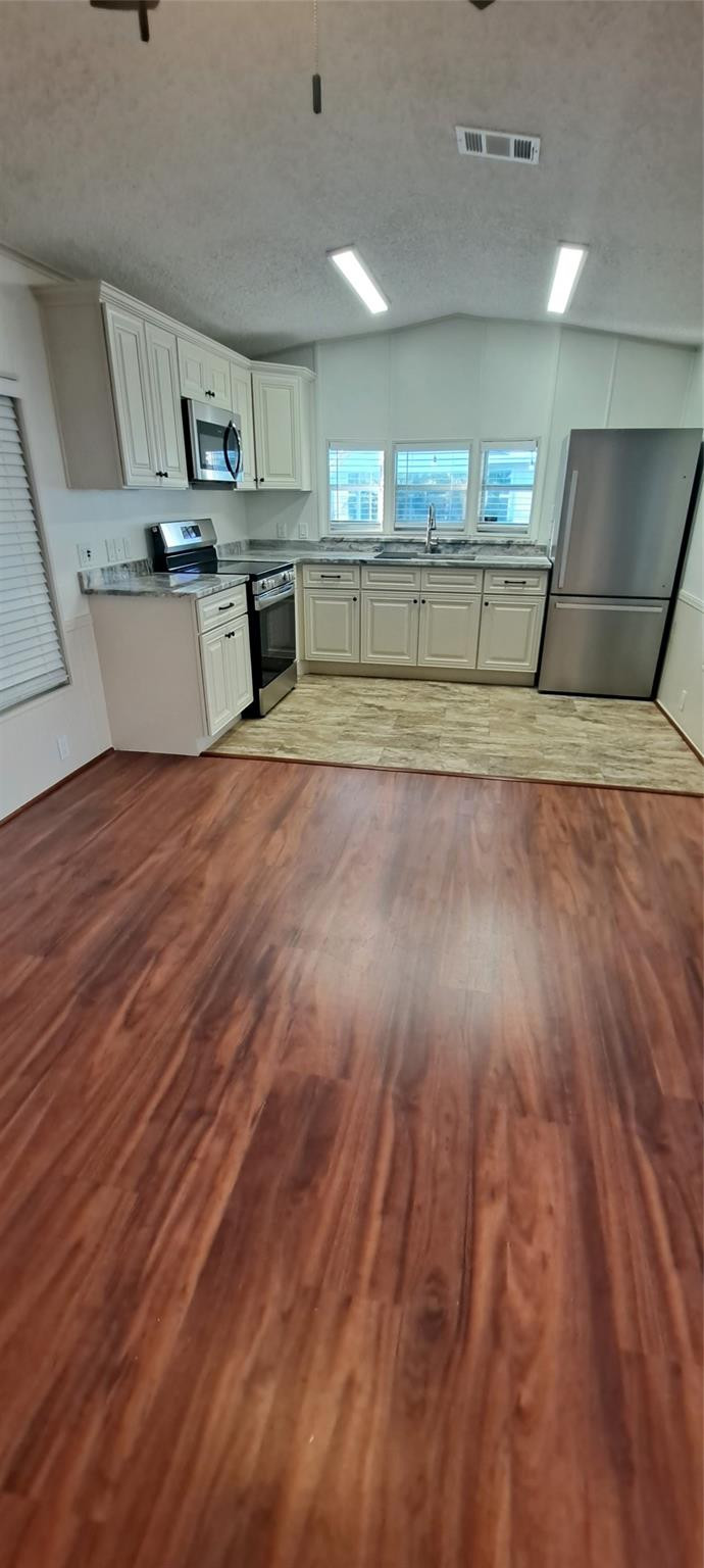 5362 Southeast 65th Avenue Okeechobee, FL 34974 - Photo 6 of 38 Photo 6