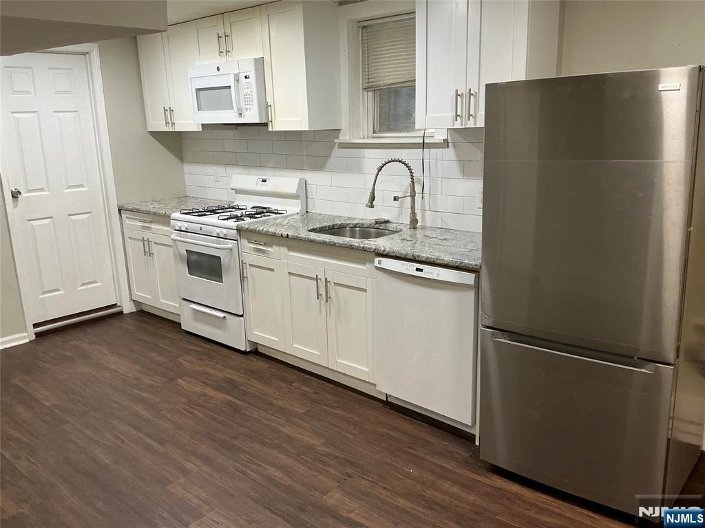 311 5th Street, Unit B Fairview, NJ 07022 - Photo 11 of 18