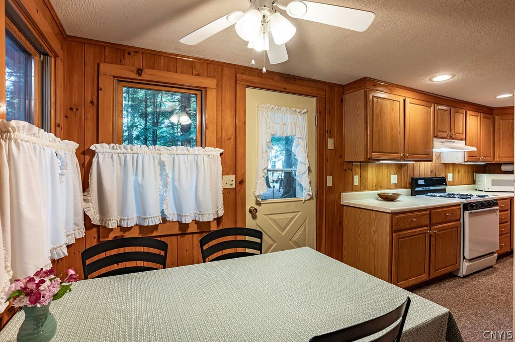 88 Highway 28 Inlet, NY 13360 - Photo 15 of 42 Kitchen/Dining Area