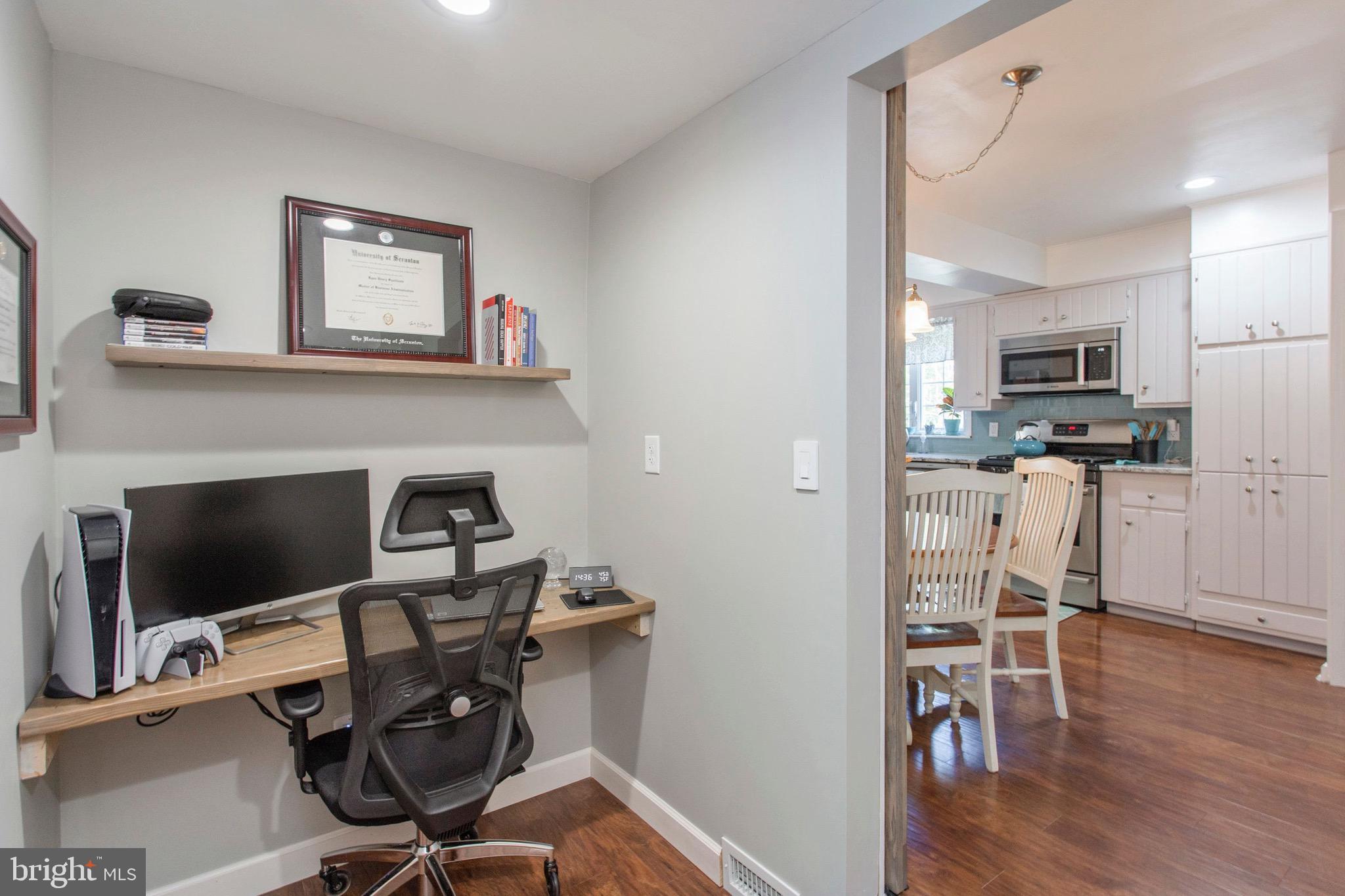 2152 Rush Road Abington, PA 19001 - Photo 11 of 27 Office