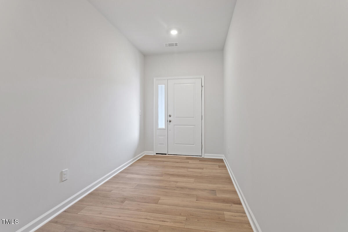 116 Fideaux Boulevard, Unit 258 Raleigh, NC 27603 - Photo 6 of 30 Foyer