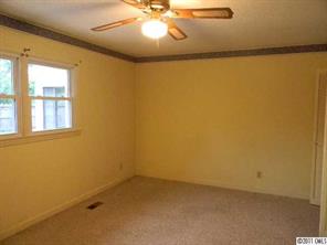 1531 County Line Road Harmony, NC 28634 - Photo 8 of 16 Gallery Image 8