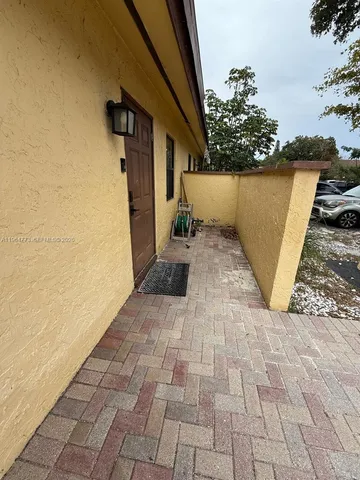 $2,700 | 4403 Northwest 4th Avenue, Unit 4403, Deerfield Beach, FL 33064