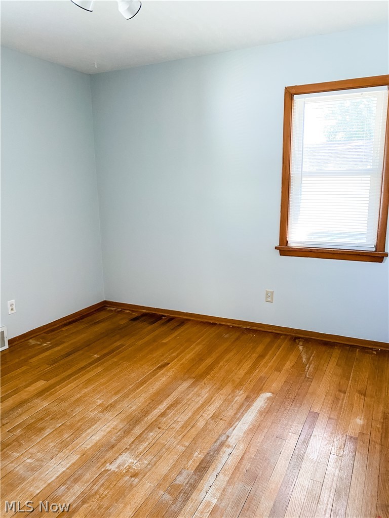 5093 Forest Road Mentor, OH 44060 - Photo 14 of 21 Gallery Image 14