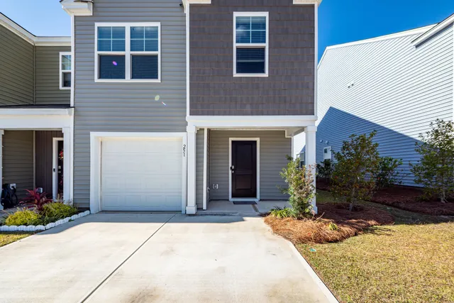 $1,895 | 251 Blue Haw Drive, Moncks Corner, SC 29461
