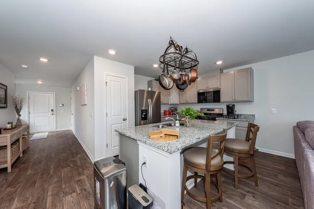 $1,895 | 251 Blue Haw Drive, Moncks Corner, SC 29461