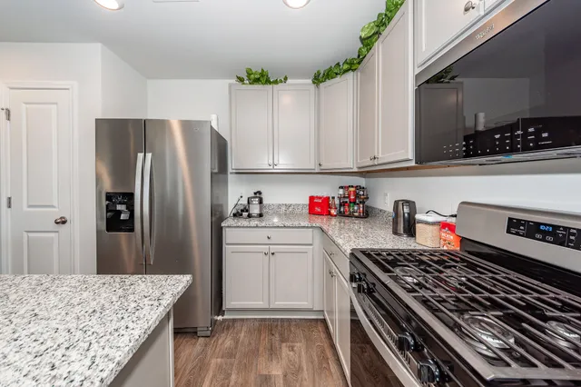 $1,895 | 251 Blue Haw Drive, Moncks Corner, SC 29461