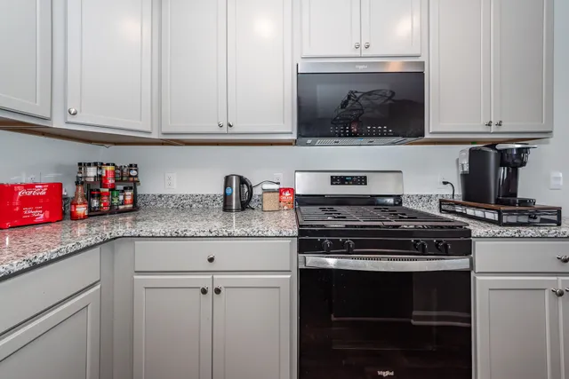 $1,895 | 251 Blue Haw Drive, Moncks Corner, SC 29461