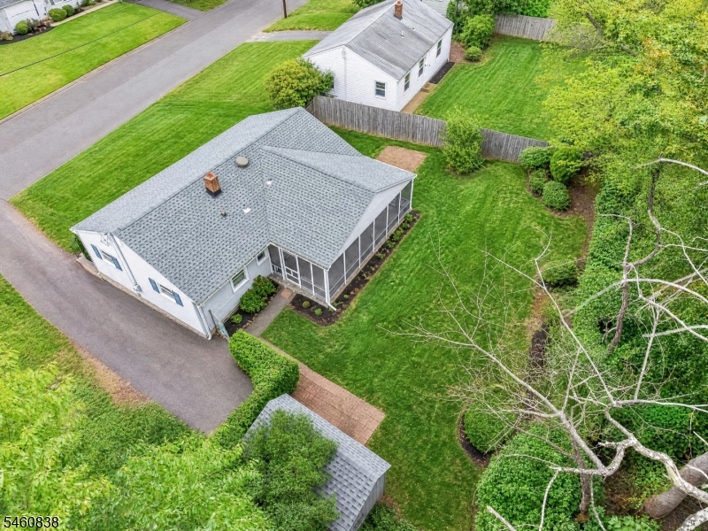 28 Harry Road Bridgewater, NJ 08807 - Photo 5 of 29 Gallery Image 5