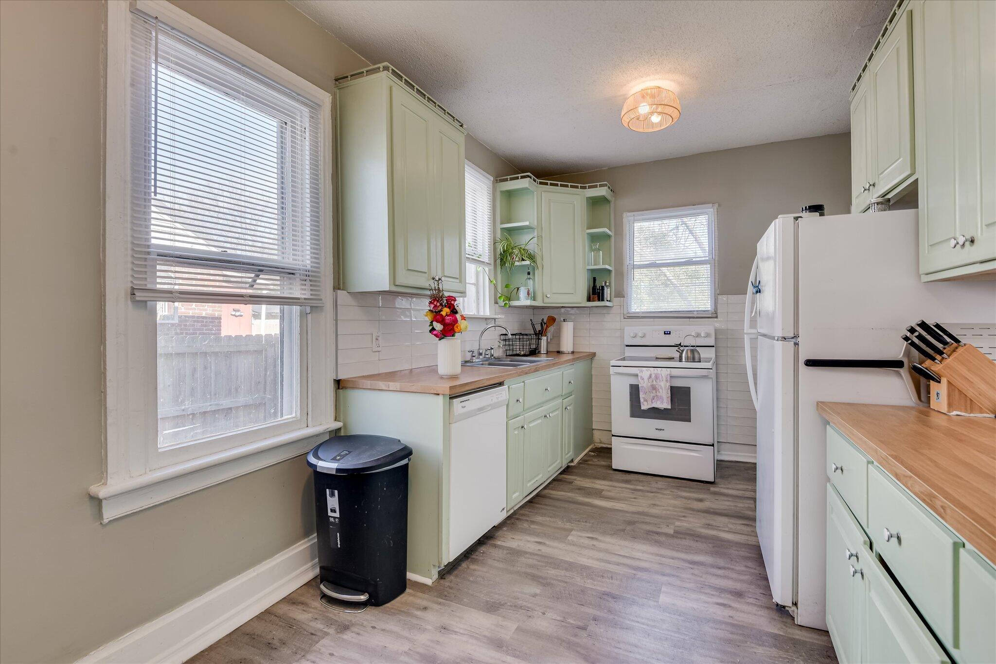 1845 Warren Street Augusta, GA 30904 - Photo 12 of 32 Kitchen