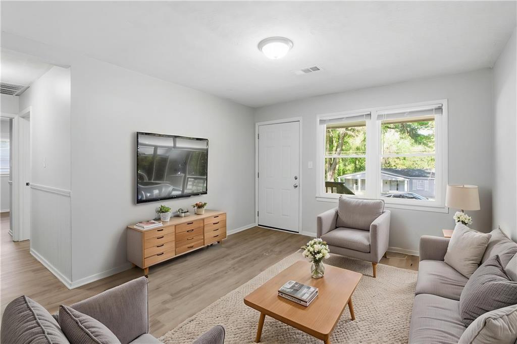 4813 Bartlett Road Forest Park, GA 30297 - Photo 4 of 24