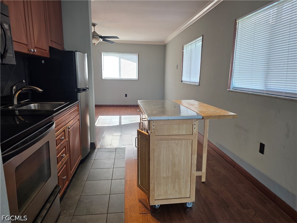 8162 Country Road, Unit 205 Fort Myers, FL 33919 - Photo 8 of 9