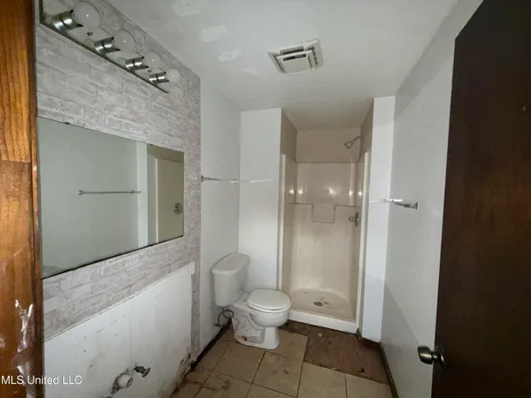 $55,500 | 1004 Voorhees Avenue, Jackson, MS 39209