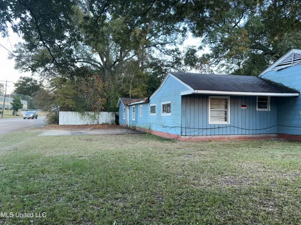 $55,500 | 1004 Voorhees Avenue, Jackson, MS 39209