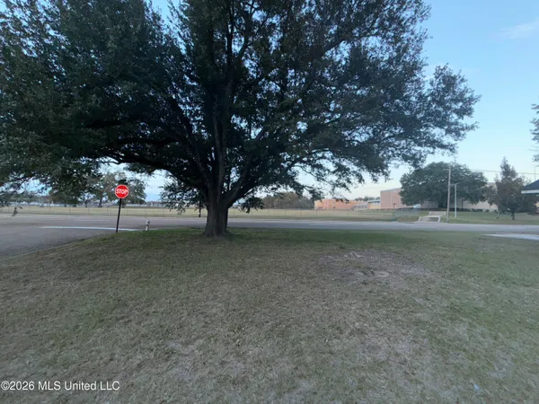 $55,500 | 1004 Voorhees Avenue, Jackson, MS 39209