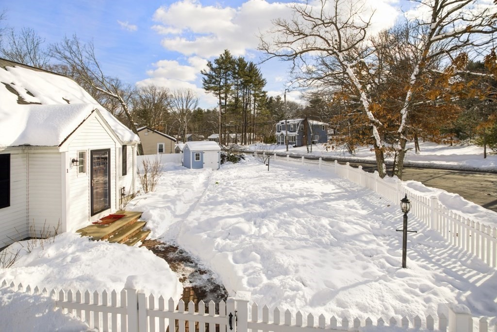 1 Gordon Road North Reading, MA 01864 - Photo 36 of 36 Gallery Image 36