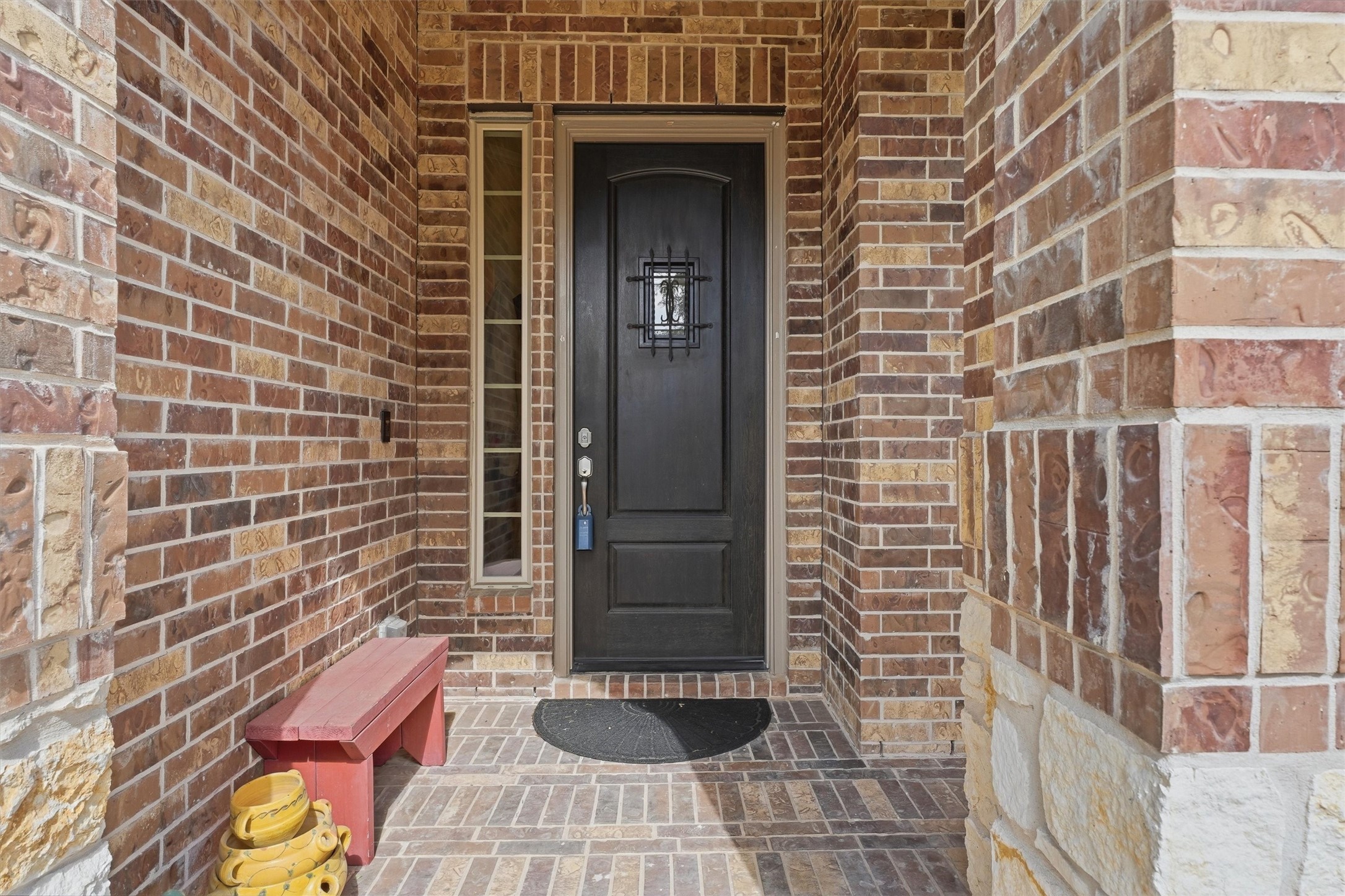 9307 Providence Bend Lane Houston, TX 77365 - Photo 4 of 45 Covered front porch to greet your guests