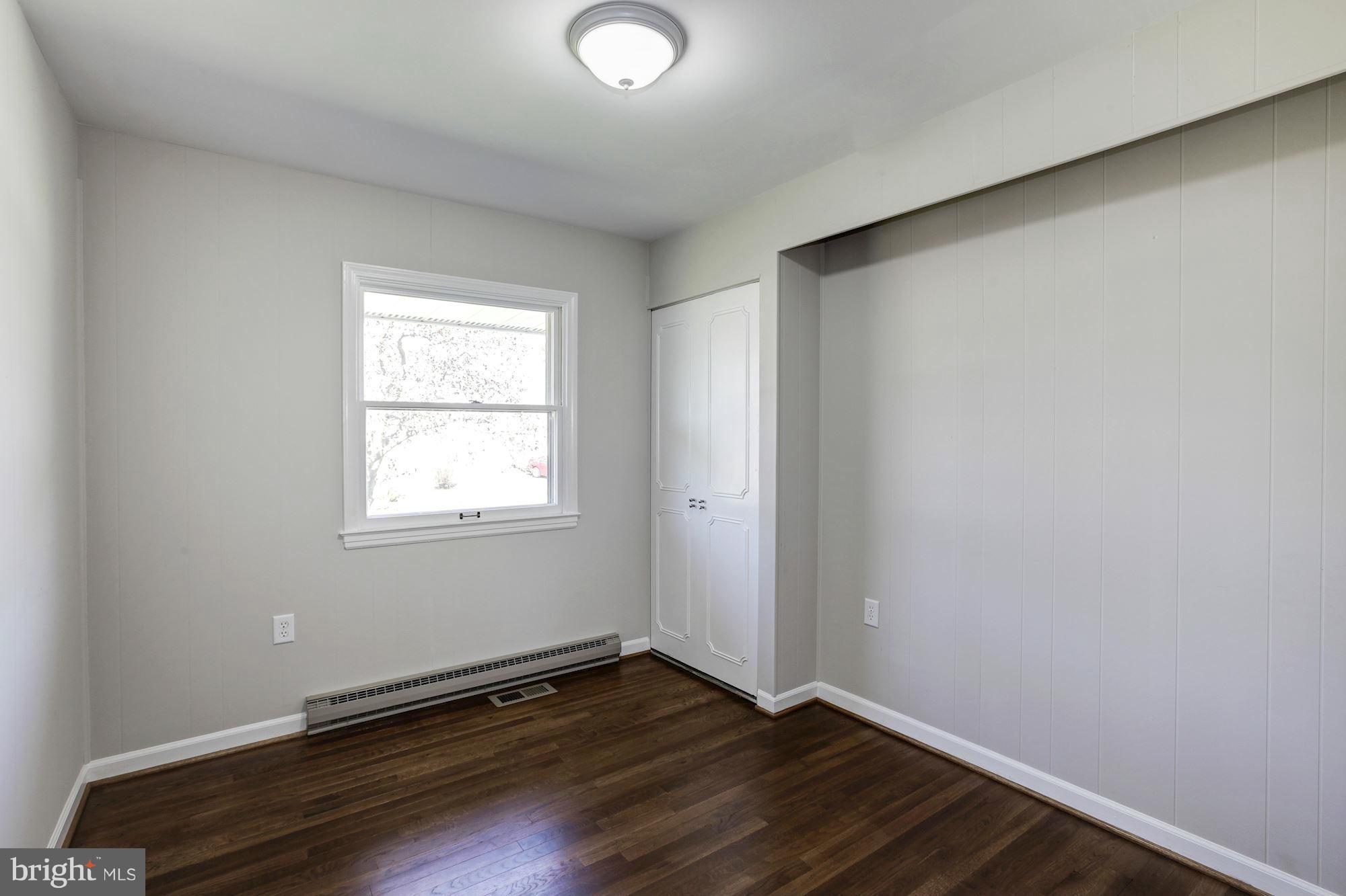 318 Williamsburg Road Sterling, VA 20164 - Photo 15 of 30 #3 Bedroom