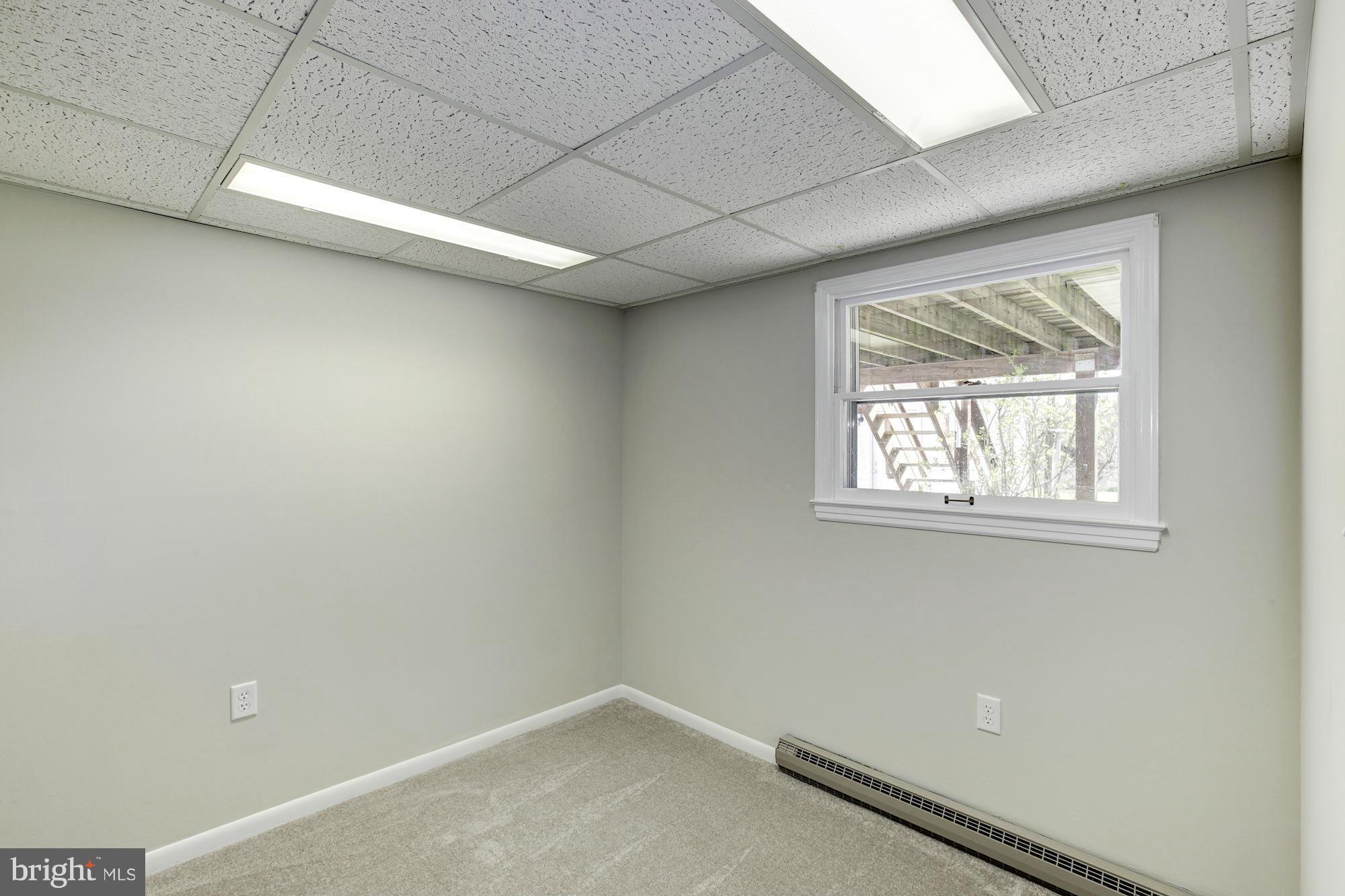 318 Williamsburg Road Sterling, VA 20164 - Photo 20 of 30 #4 Bedroom