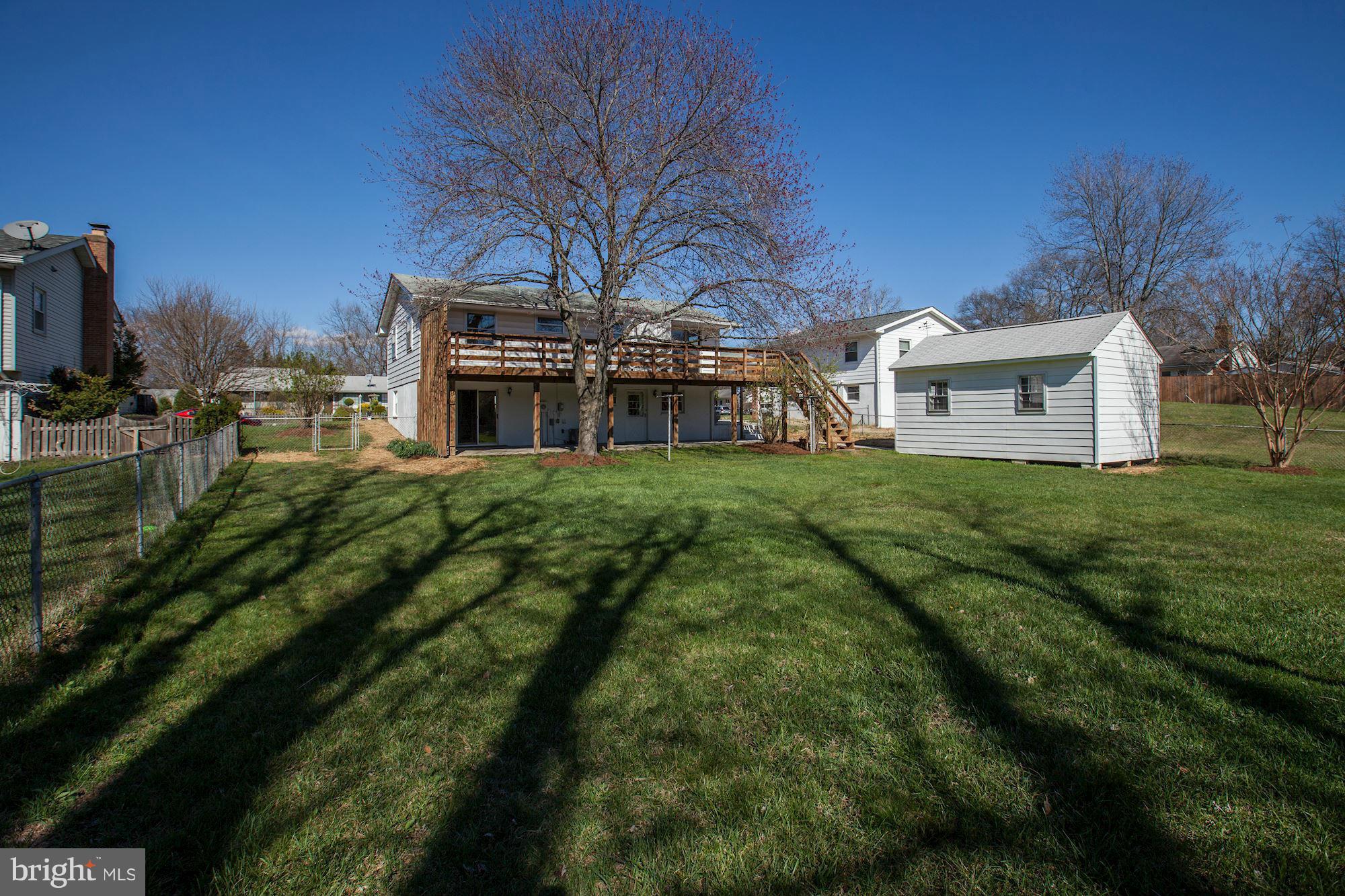 318 Williamsburg Road Sterling, VA 20164 - Photo 27 of 30 NIce Flat Yard