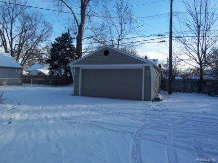 877 Harvard Road Berkley, MI 48072 - Photo 3 of 23 100_1941