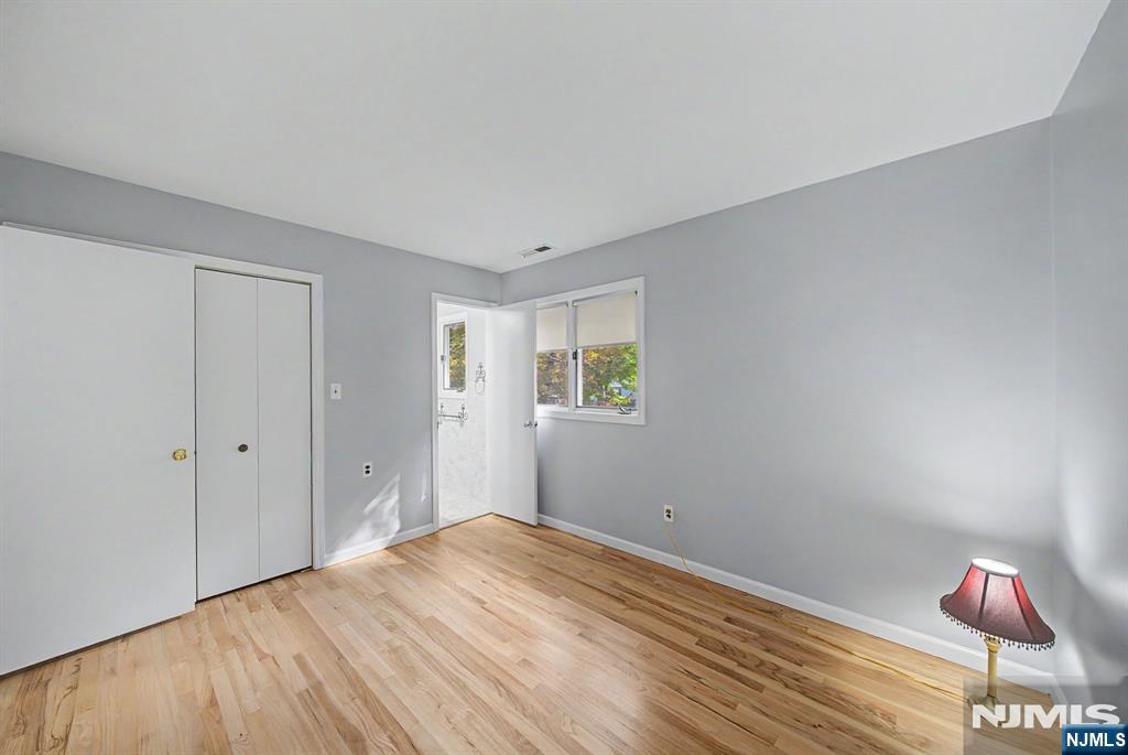 141 Shore Road Denville, NJ 07834 - Photo 26 of 48 Gallery Image 26