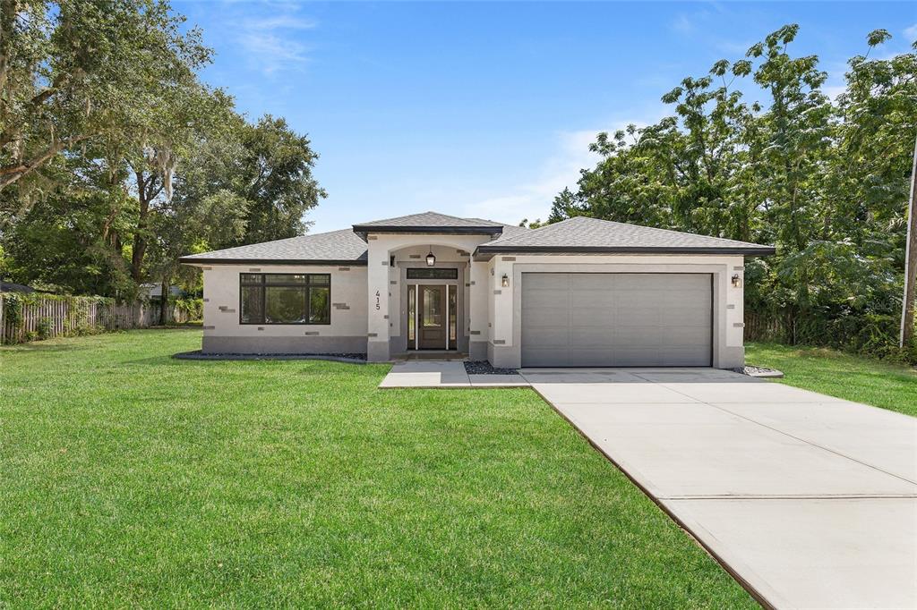 415 Sunny Court Fruitland Park, FL 34731 - Photo 1 of 38